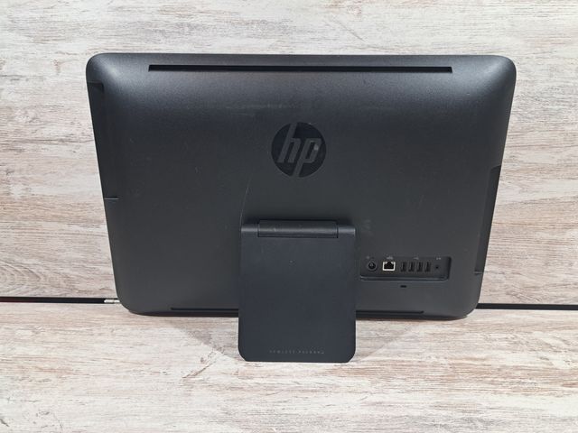 AIO HP 20-2010es E1-2500 SSD da 8 GB 128