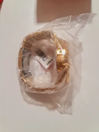 Reloj Diesel Dorado
Caja de 54 mm, correa de 28 mm