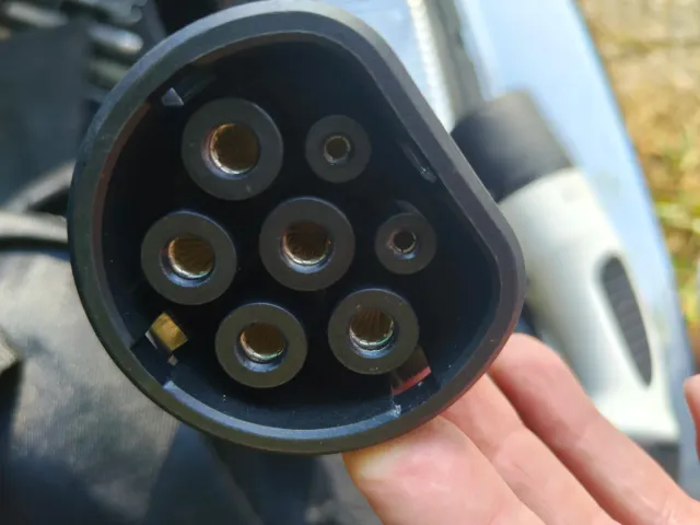 Cable de carga vehículo eléctrico 