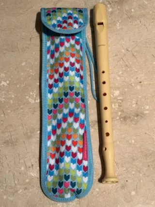 Flauta + funda de Agatha Ruiz de la Prada.