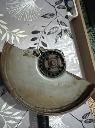 Radial Bosch GWS 230