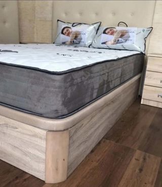 Canapés + colchones nuevos – montaje incluido