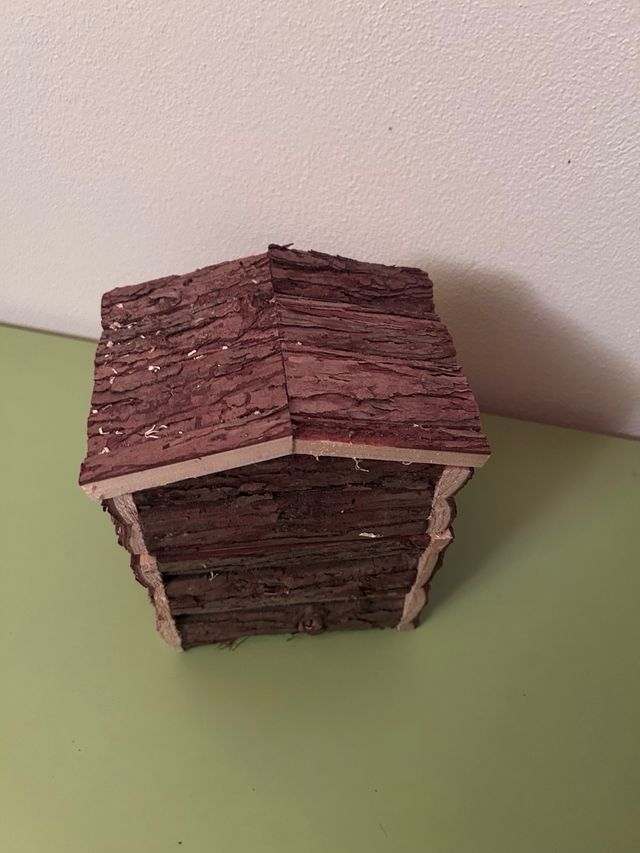 Casetta per roditori in legno