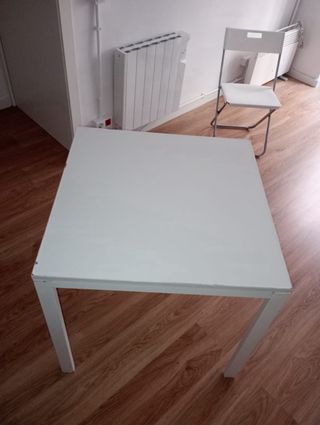 Vendo conjunto de Mesa y 2 Sillas IKEA!
