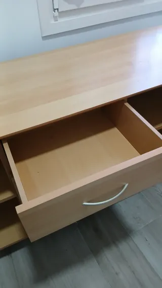 Mueble de salón de madera