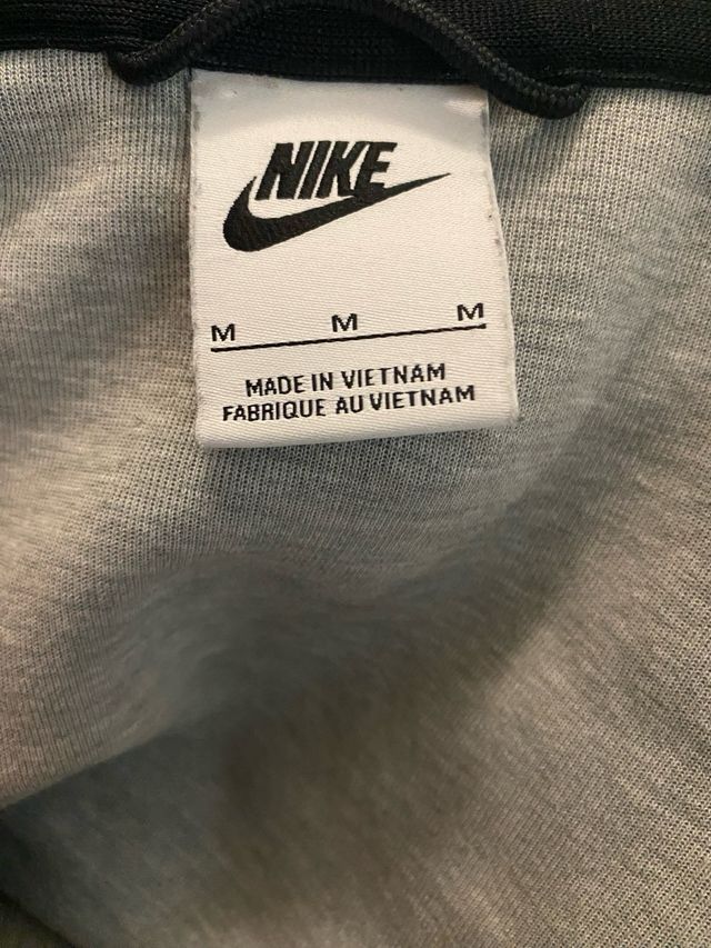 Sudadera Nike Tech Gris y Negra