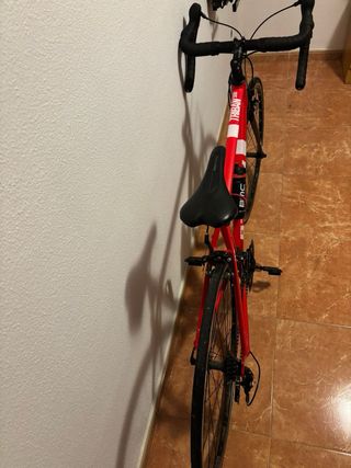 Bicicleta carretera B-TWIN TRIBAN 500