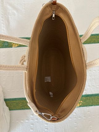Bolso de rafia beige y marrón
