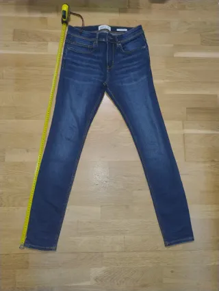 Pantalón vaquero Pull and Bear azul