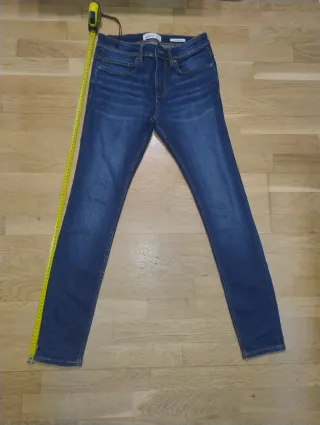 Pantalón vaquero Pull and Bear azul