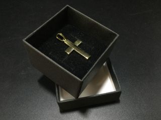 E624847-14 Crucifijo Oro 18K