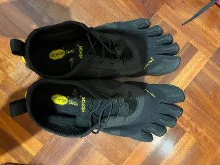 Vibram Mujer Negro