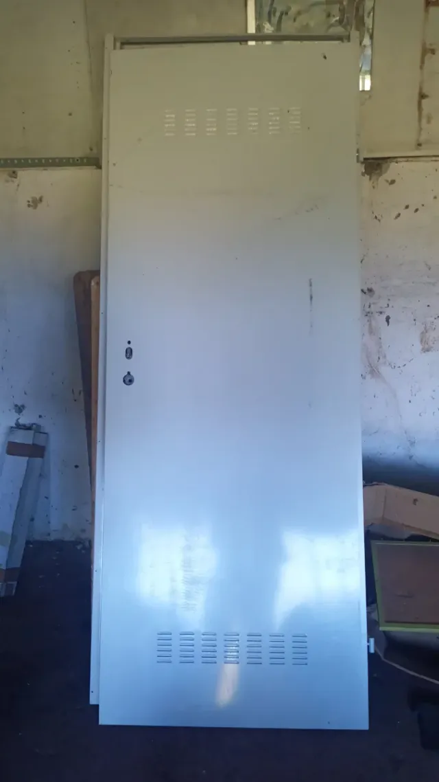 Vecchia macchina da cucire Alfa