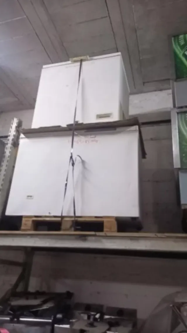 Vecchia macchina da cucire Alfa