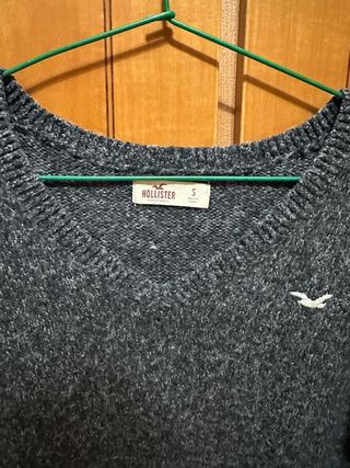 Suéter Hollister Gris Talla S