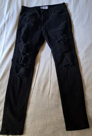 Pantalón vaquero negro
