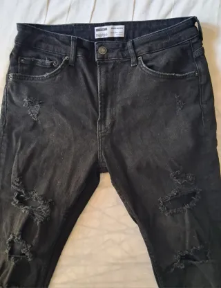 Pantalón vaquero negro