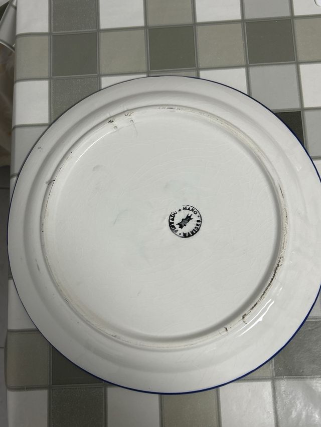 Plato decorativo flores pintadas a mano