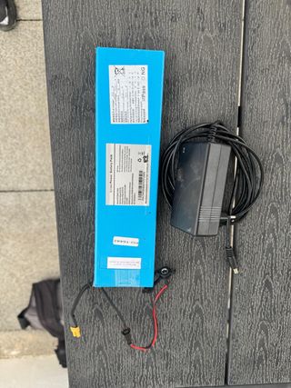 Batería Patinete Eléctrico + Cargador
