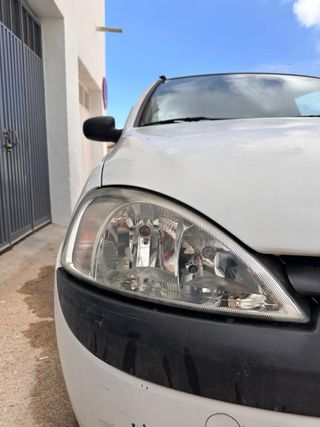 se realiza pulimento de faro con polímero líquido