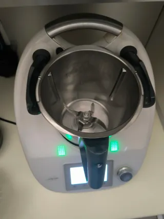 Thermomix TM5 + jarra extra 
