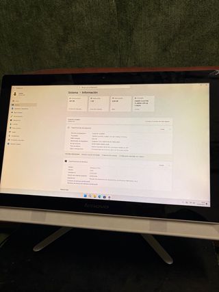 Lenovo All-in-One 512GB SSD 8GB RAM todo en uno
