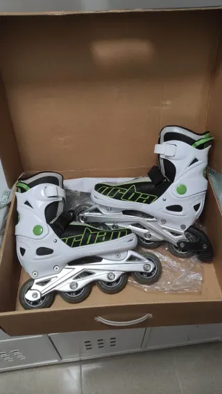 Patines en Línea, Rollers, Blancos y Negros