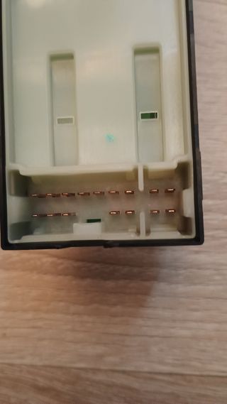 Interruptor Elevalunas Delantero Nissan