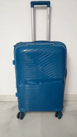 Maleta de viaje azul 23 kg.
