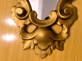 Espejo cornucopia dorada