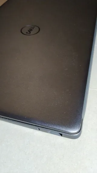 PORTÁTIL Dell 5390 VOSTRO 13.3 Pulgadas 