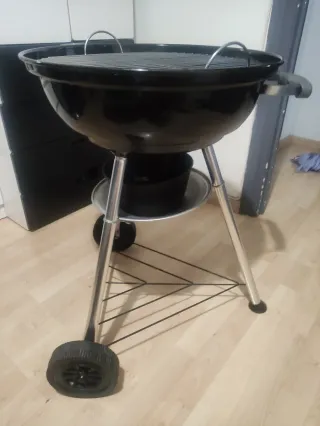 Barbacoa Weber Negra y Plateada
