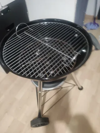 Barbacoa Weber Negra y Plateada