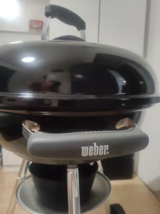 Barbacoa Weber Negra y Plateada