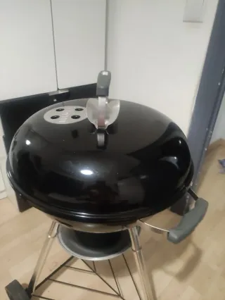 Barbacoa Weber Negra y Plateada