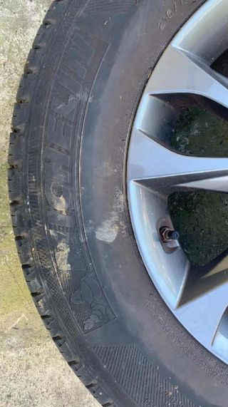 Llanta r16 hyundai ix35 sle 2wd 214426