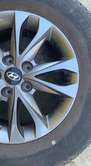 Llanta r16 hyundai ix35 sle 2wd 214426