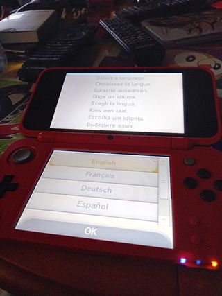 Nintendo 2DS XL Pokeball + SD 64 GB