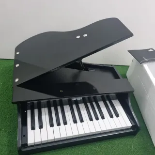 Piano de cola infantil negro