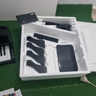 Piano de cola infantil negro