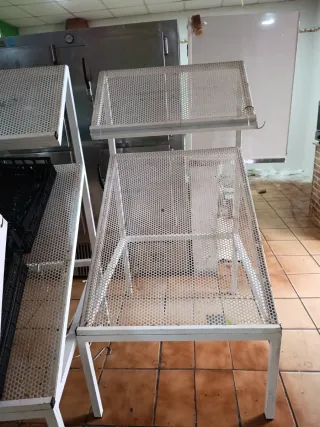 4 Estanterías Metálicas para Cajas fruta y verdura