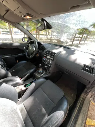 Ford Mondeo 2004