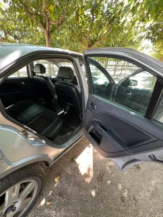 Ford Mondeo 2004