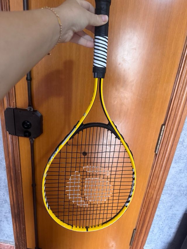 Raqueta de tenis amarilla/25
