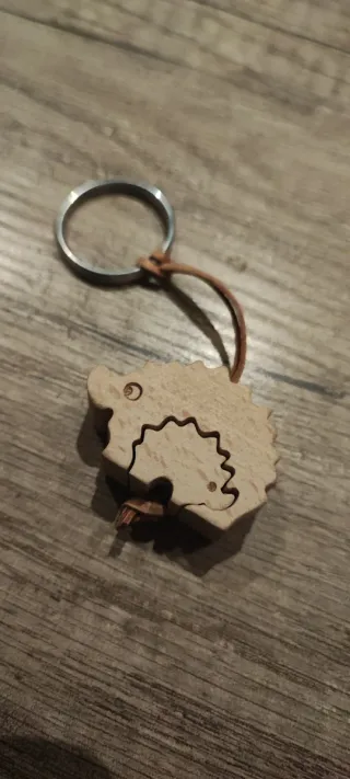 Llavero erizos de madera
