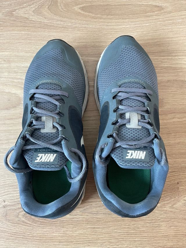 Deportivas Nike Vomero 8 Hombre