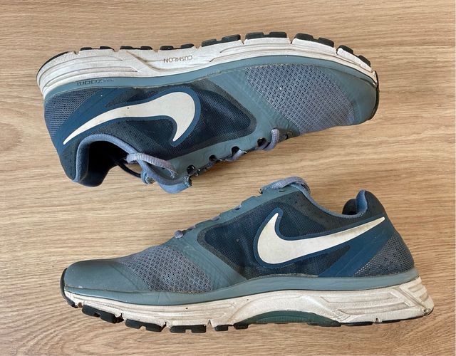 Deportivas Nike Vomero 8 Hombre