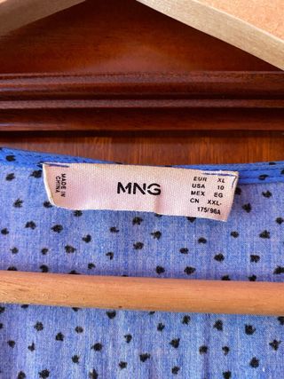 Vestido largo Mango azul lunares