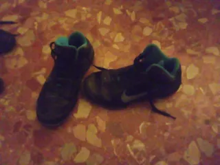 Zapatillas Nike Botín Negro/Verde Talla 42