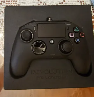 Nacon Revolution Pro Controller PS4